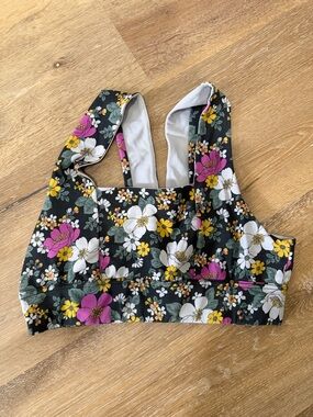 Floral Print High Support Sports Bra - Black/Multi. Size 34 B/C